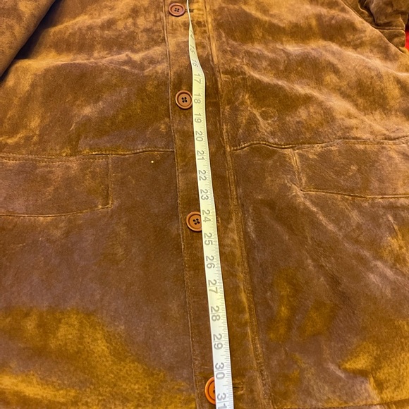 Beautiful Vintage Leather coat.  In great Condition. - Picture 6 of 12